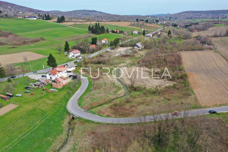 Rakovica, Land 5700 m², ausgezeichnete Lage - 2