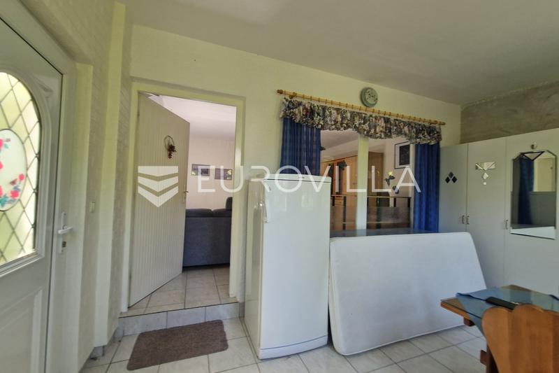 Zadar, Vir, vrijstaand huis met veel potentieel - 8