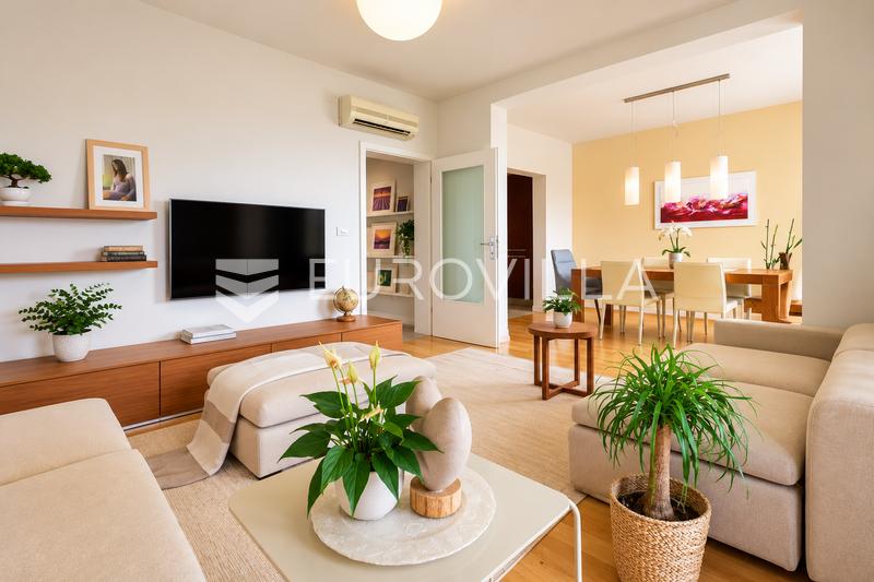 Rijeka, Martinkovac, prekrasan trosoban stan 95 m², pogled na more - 1
