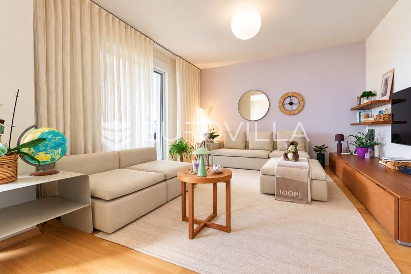 Rijeka, Martinkovac, prekrasan trosoban stan 95 m², pogled na more - 2