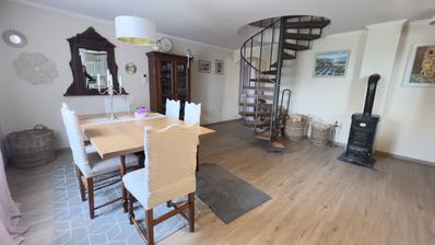 Istra, Novigrad okolica, šarmantan prostrani stan sa terasom, vrtom i malim odvojenim apartmanom