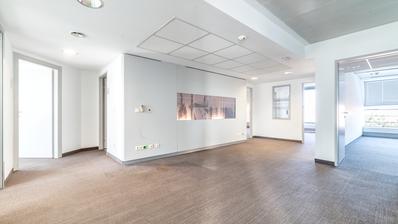 Zagreb, Ville Basse, espace de bureau de 337 m² au 5ème étage d'un immeuble de bureaux