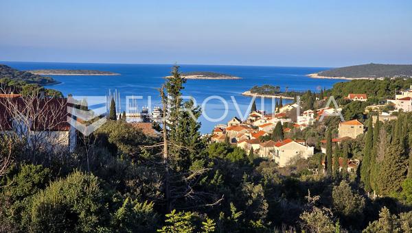 Šolta, Maslinica, predivna vila s pogledom na more