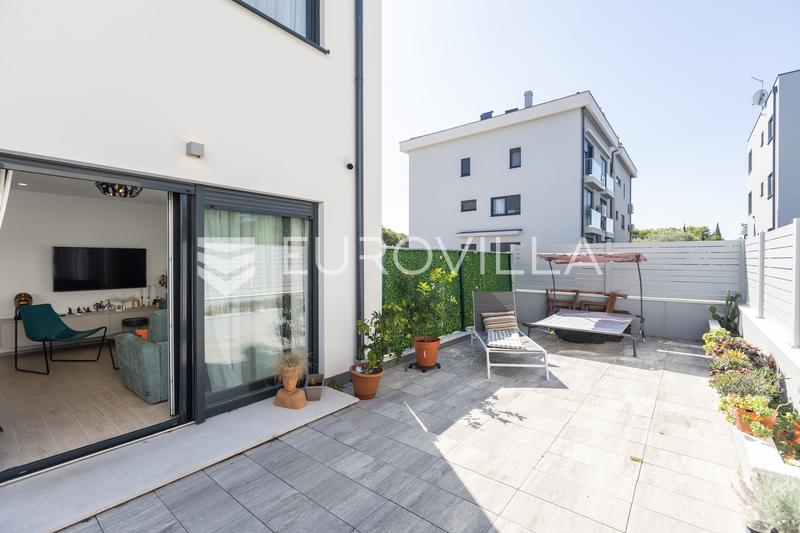 Istrien, Raum Rovinj - moderne Neubauwohnung mit Pool und privatem Garten, 500 m vom Meer entfernt - 15