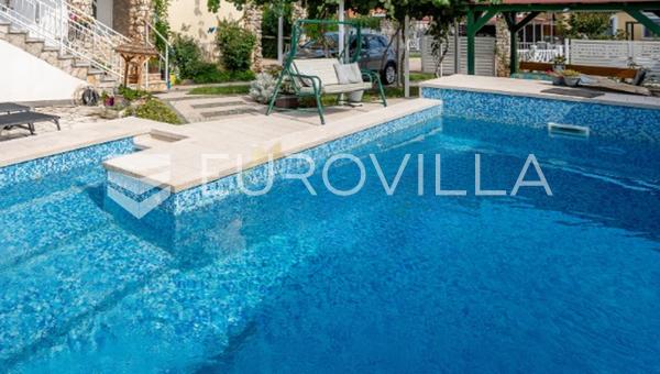 Fažana, Valbandon, fritliggende hus med swimmingpool