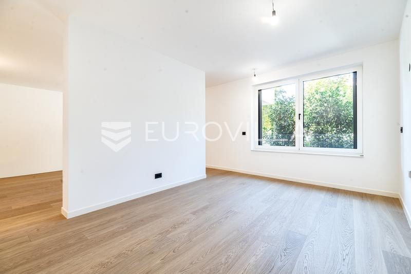Langov Trg, luksuzna novogradnja, poslovni prostor, stan 90 m², garažno parkirno mjesto, spremište - 7