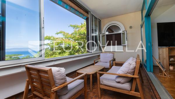 Krk Adası, Njivice, Eşsiz Taş Villa, Denize Sıfır, Toplam Kapalı Alan 300 m²