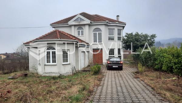 Samobor, Bregana, casa familiar, 200 m²