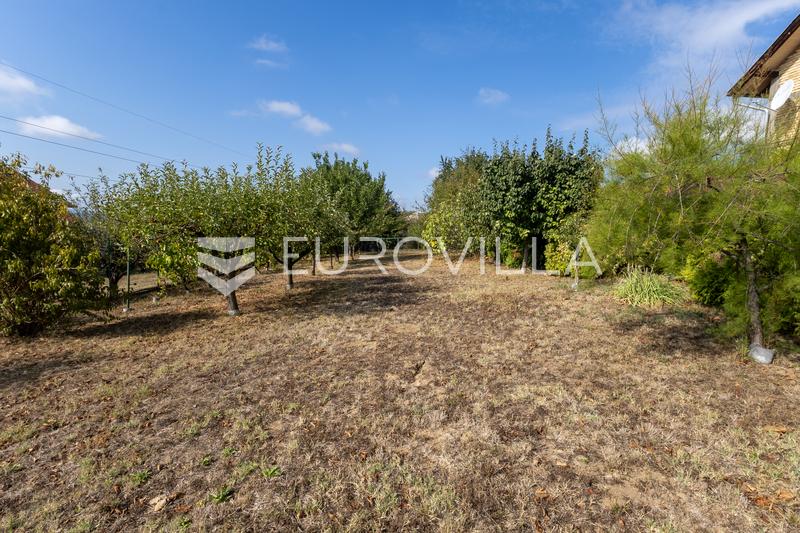 Brodsko Vinogorje, espaciosa casa familiar en una parcela de 2.144 m² - 17
