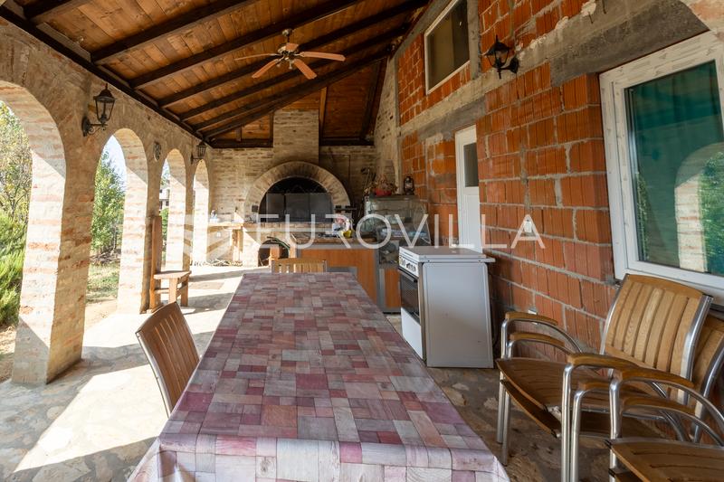 Brodsko Vinogorje, espaciosa casa familiar en una parcela de 2.144 m² - 16
