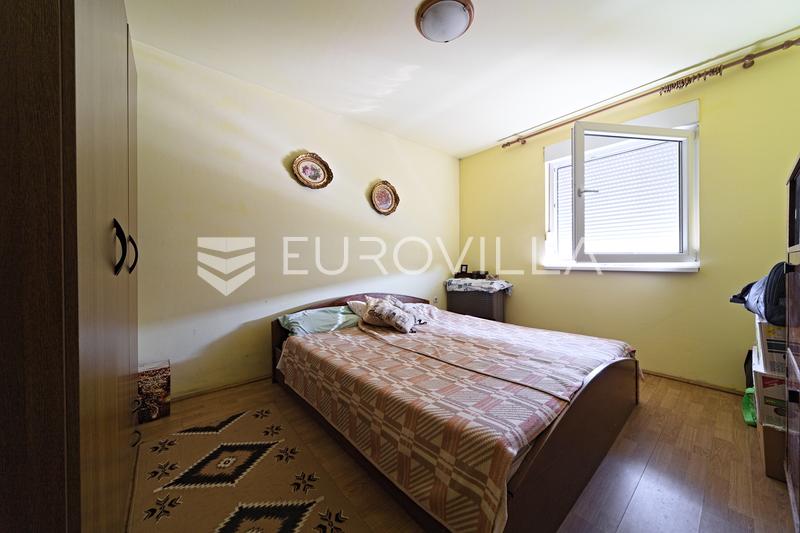 Valpovo, családi ház eladó egy további lakóépülettel az udvaron - 4