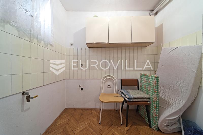 Valpovo, családi ház eladó egy további lakóépülettel az udvaron - 21