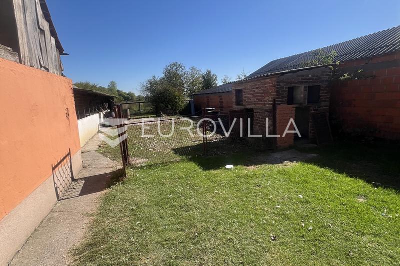 Bicko Selo - Dům s Dalším Pozemkem, Celková Plocha 5 726 m² - 15