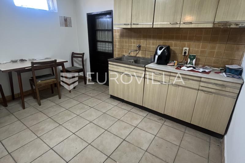 Bicko Selo - Dům s Dalším Pozemkem, Celková Plocha 5 726 m² - 7