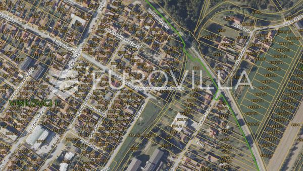 Vinkovci, Mala Bosna, terreno edificable con una superficie de 799 m²