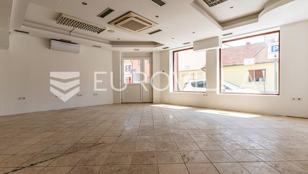 Požega, spacious business premises 94 m²