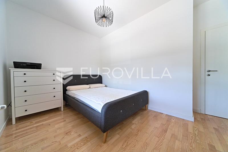 Osijek, Bosutsko Naselje - Volledig gemeubileerd vierkamerappartement, 118 m², met parkeerplaats - 17