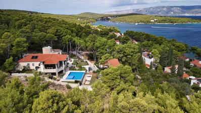 Hvar, Jelsa, stavební pozemek 634 m² za odškodnění