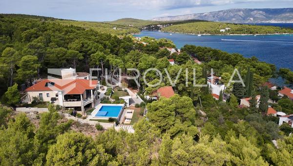 Hvar, Jelsa, građevinsko zemljište 634 m² za kompenzaciju