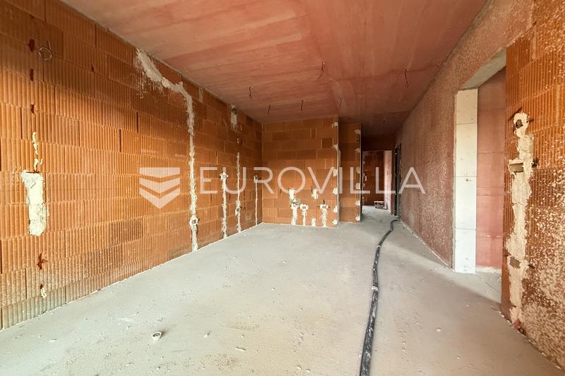 Pula, Valdebek - three-bedroom apartment in a new building, 1st floor, 61.50 m² - excellent location