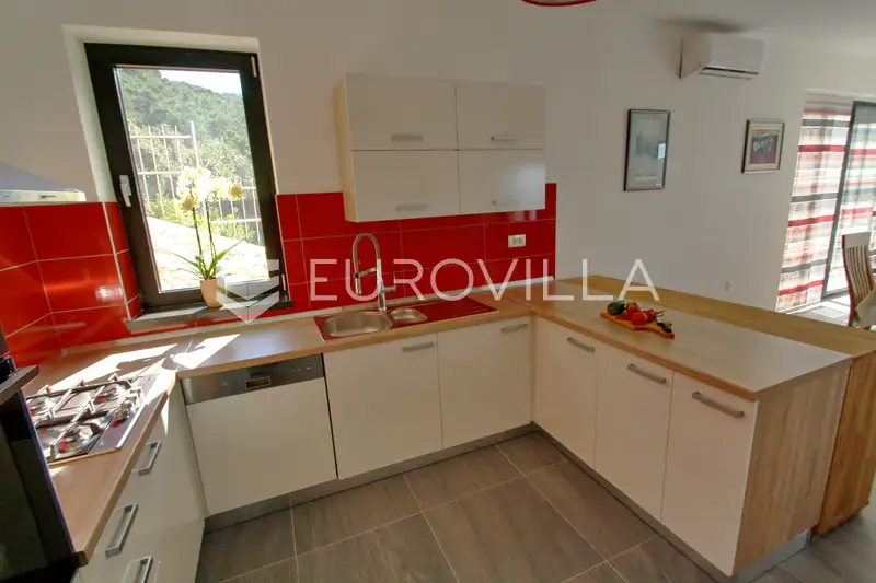 Korčula, elegantna vila na izuzetno lijepoj poziciji uz more 40
