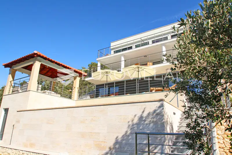 Korčula, elegantna vila na izuzetno lijepoj poziciji uz more 28