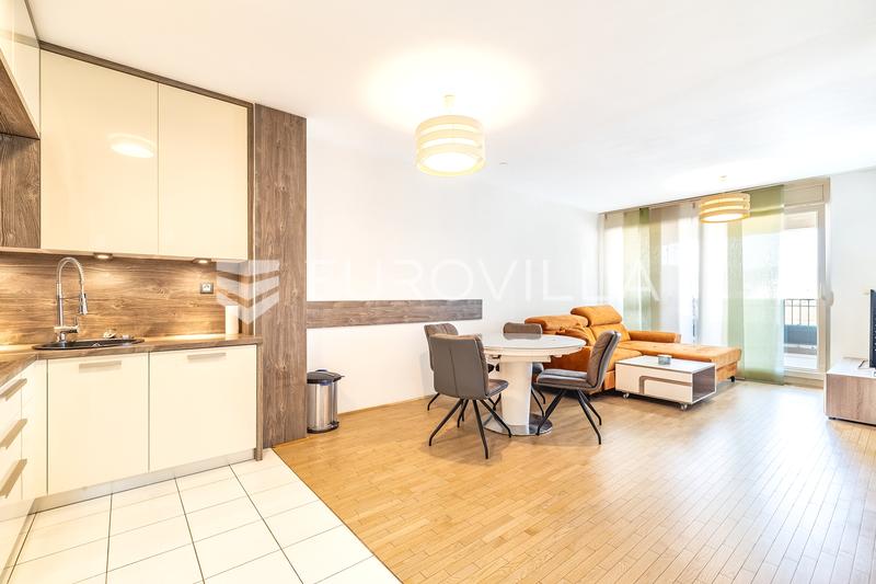 Novi Zagreb, Otok, lijepi dvosobni stan s garažom, 65 m² neto površine - 3