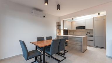 Varaždin, City Center, modern two-bedroom apartment with a parking space, NEW BUILD.
