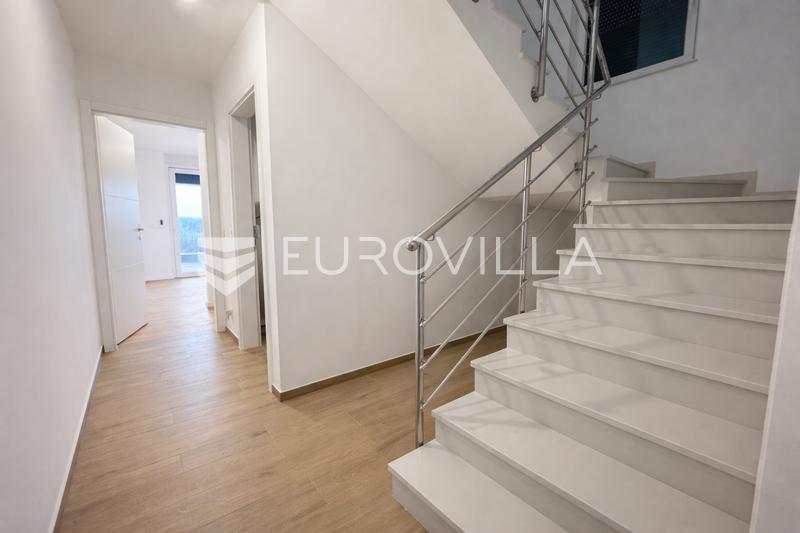 Pag, Povljana, duplex apartment with sea view, 122.39 m²