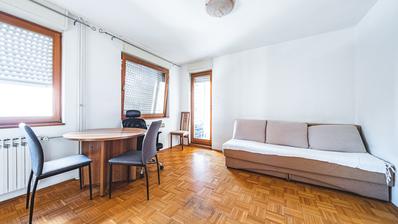 Srednjaci, hermoso apartamento de un dormitorio de 32 m²