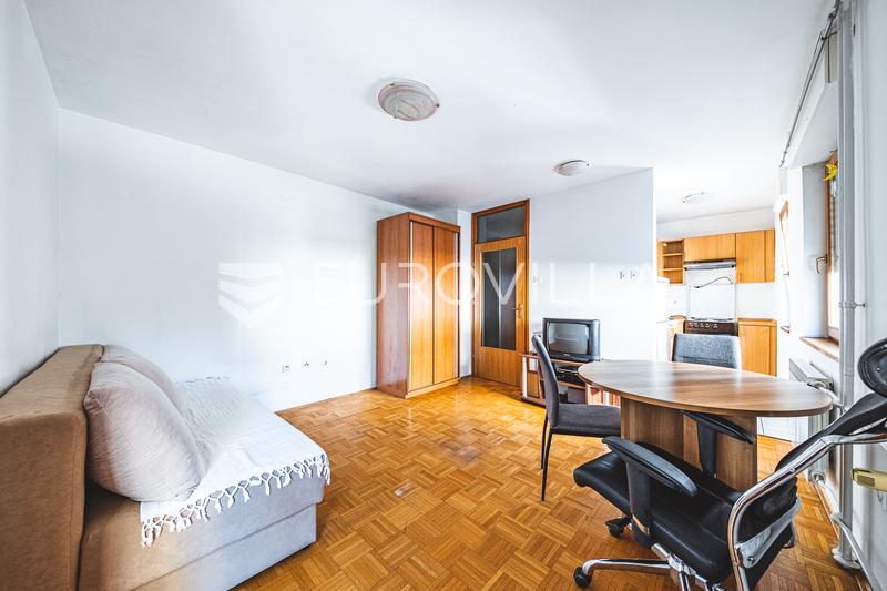 Srednjaci, smuk etværelses lejlighed på 32 m² - 2