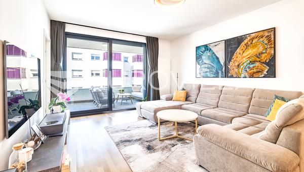 Zagreb, Vrbani prekrasan četverosoban stan s terasom 112 m² i dva garažna mjesta