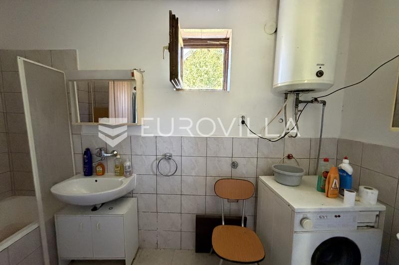 Drenje, Podgorje Bračevačko, vikendica s velikim potencijalom u blizini jezera Borovik - 14