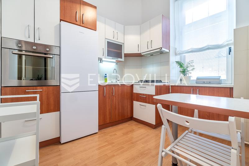 Záhřeb, Centrum, Kaptol - atraktivní třípokojový byt 75 m², dvě ložnice - 6