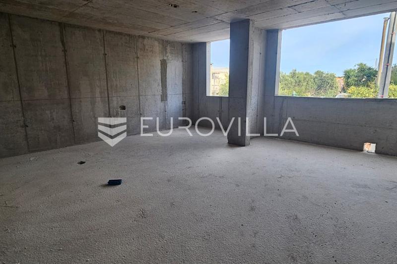 Ciovo - Slatine, 59,25 m² Wohnung im ersten Stock, 50 m vom Meer entfernt mit Parkplatz - 3