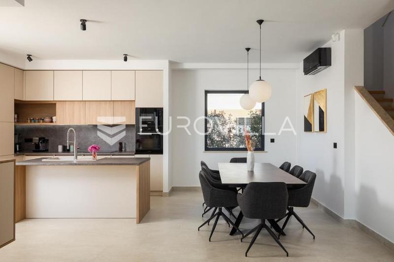 Istria, Poreč, ekskluzywna nowoczesna willa z prywatnym basenem blisko morza - 8