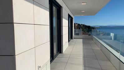 Rijeka, Pećine, NOVÁ VÝSTAVBA, luxusní třípokojový byt, 105,96 m², první řada u moře