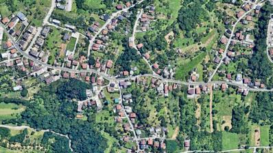 Zagreb, Bijenik, građevinsko zemljište površine 3433 m² s objektom