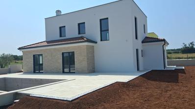 Istra, Poreč, prekrasna kuća s kamenim detaljima