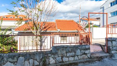 Split, Brda, stambena prizemnica površine 105 m2