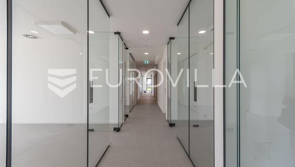 Gornji Kneginec, moderne 50 m² kontorlokale