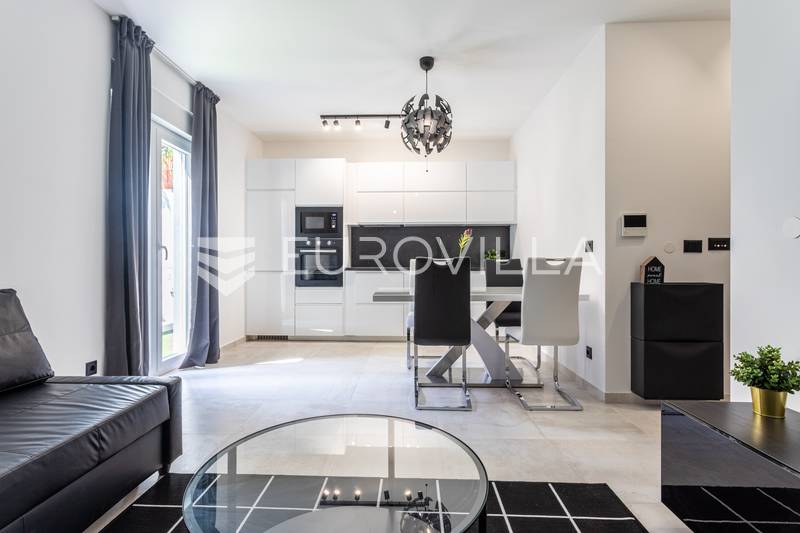 Trogir, nowoczesny apartament z jedną sypialnią w świetnej lokalizacji - 6