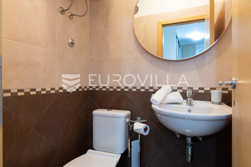 Kaštel Novi, komfortní dvoupokojový byt - 7