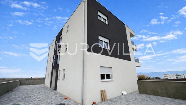 Privlaka, Sabunike, apartamento de dos dormitorios con vistas al mar, obra nueva