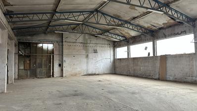 Požega, Alaginci, amplio salón de 650 m²