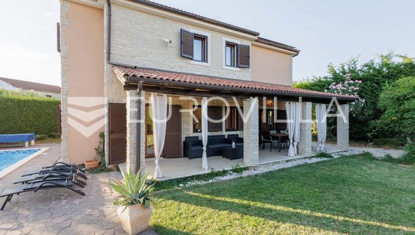 Istria, Stokovci, alquiler a largo plazo de villa de piedra con piscina, jacuzzi y sauna.