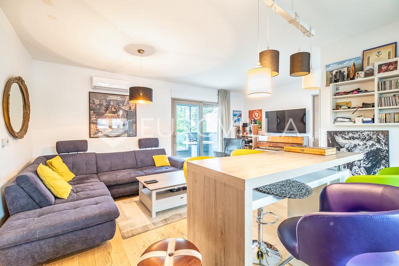 Zagreb, Jarun - Attraktives Vierzimmer-Penthouse mit drei großen Terrassen, Garage und Parkplatz - 2
