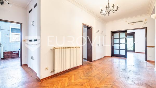Remete - Edifício de 1.050 m² perto de Maksimir