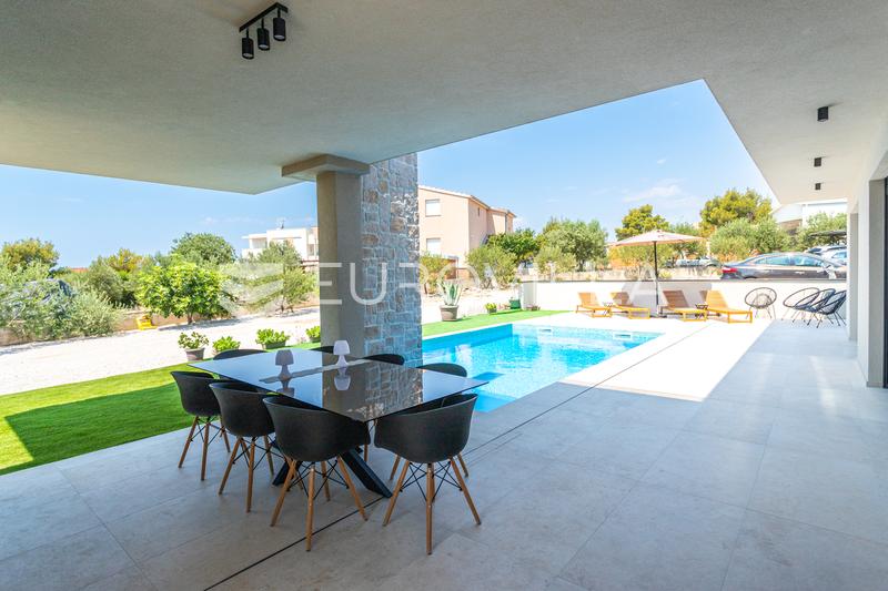 Brodarica, modern villa úszómedencével, 283,62 m² - 5