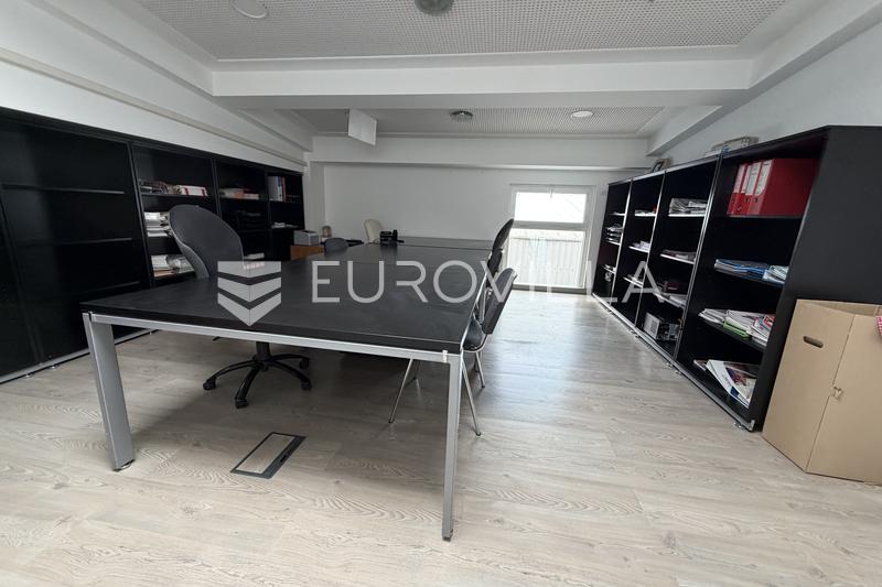 Dakovo, kontorslokal 35 m², UTHYRES - 6